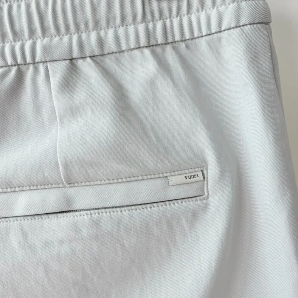 Vuori Cascade Elastic Waist Shorts – Shale Performance Shorts Size 30 J216